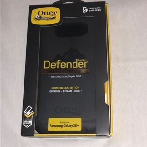 Samsung Galaxy S8+ Otter box case (Black)